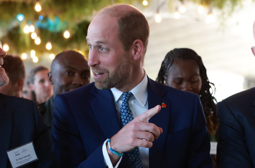 Plano medio del Príncipe Guillermo en su visita a Sudáfrica 