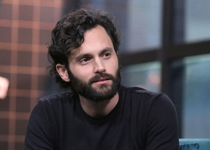 Por un momento, Penn Badgley llegó a creerse la broma de Blake Lively quien le hizo pensar que era hijo de Steven Tyler