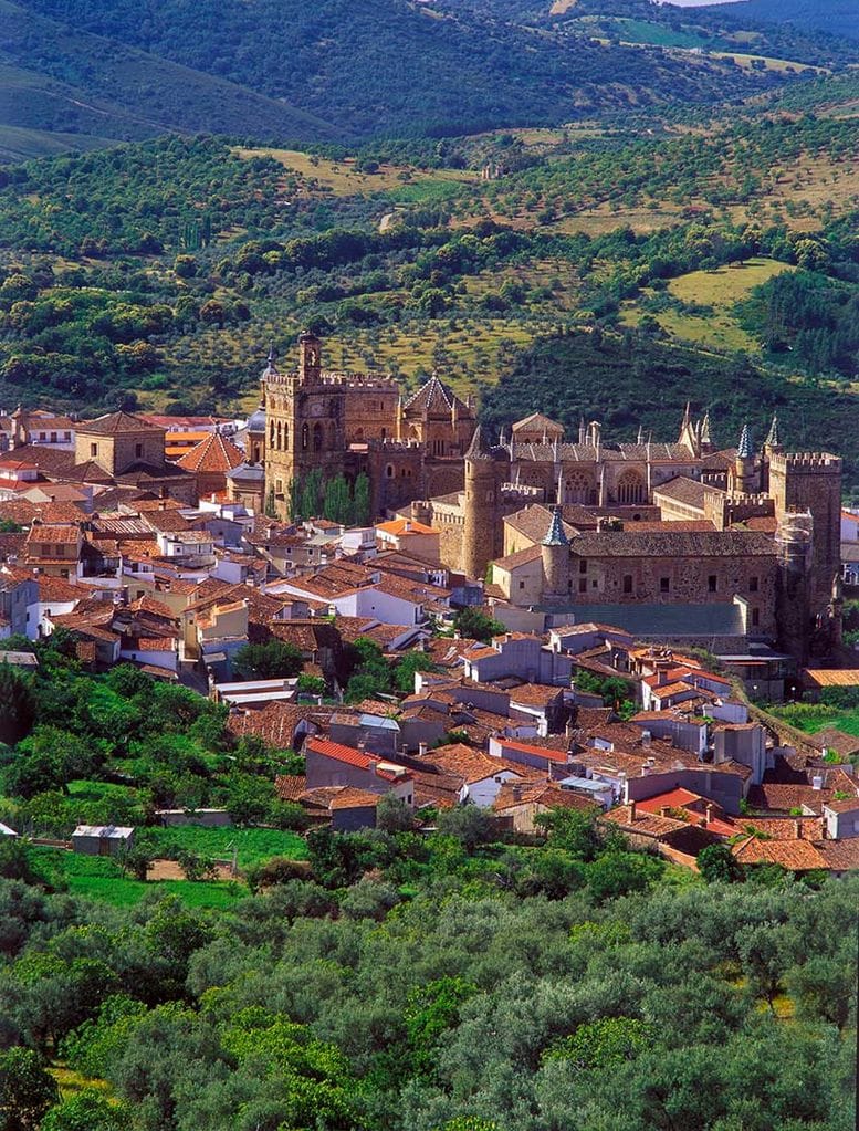 CACERES-Las-Villuercas-GUADALUPE