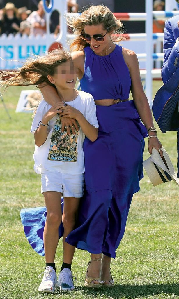 HOLA 4094 Elsa Pataky Zara Phillips