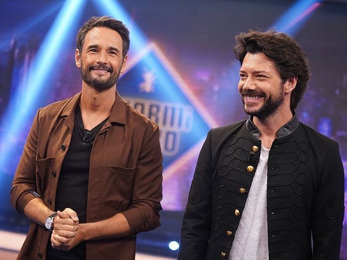 Imagen de Álvaro Morte y Rodrigo Santoro en 'El Hormiguero'