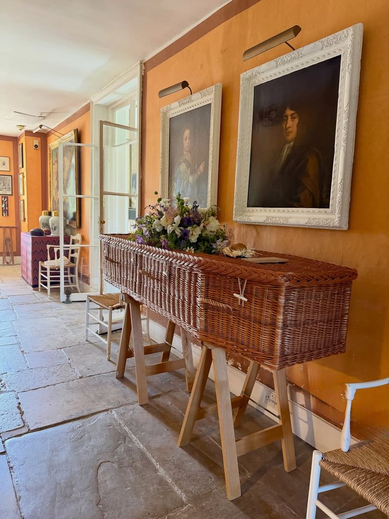 El ataúd de mimbre de Lady Pamela Hicks