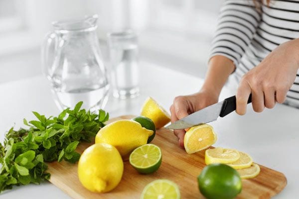 El limón es una buena alternativa de los planes depurativos.
