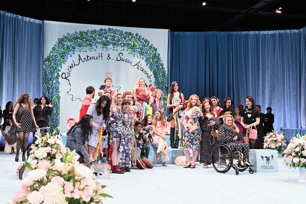 El desfile tenía una temática de concurso.