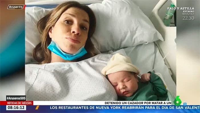 Paula del Fraile y José Yelamo presentan a su primera hija, Claudia