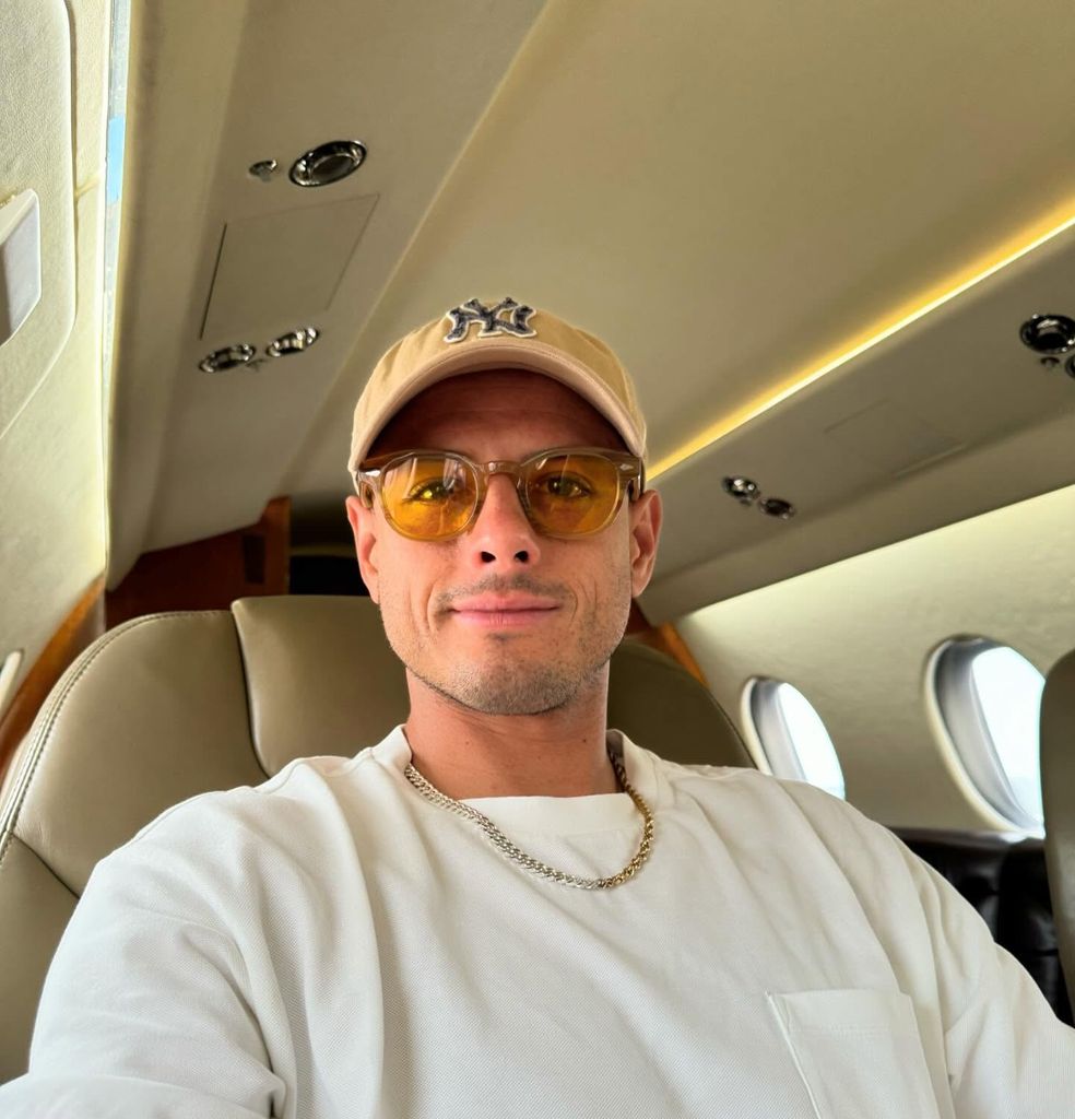 'Chicharito' ha admitido echar mucho de menos a sus hijos.