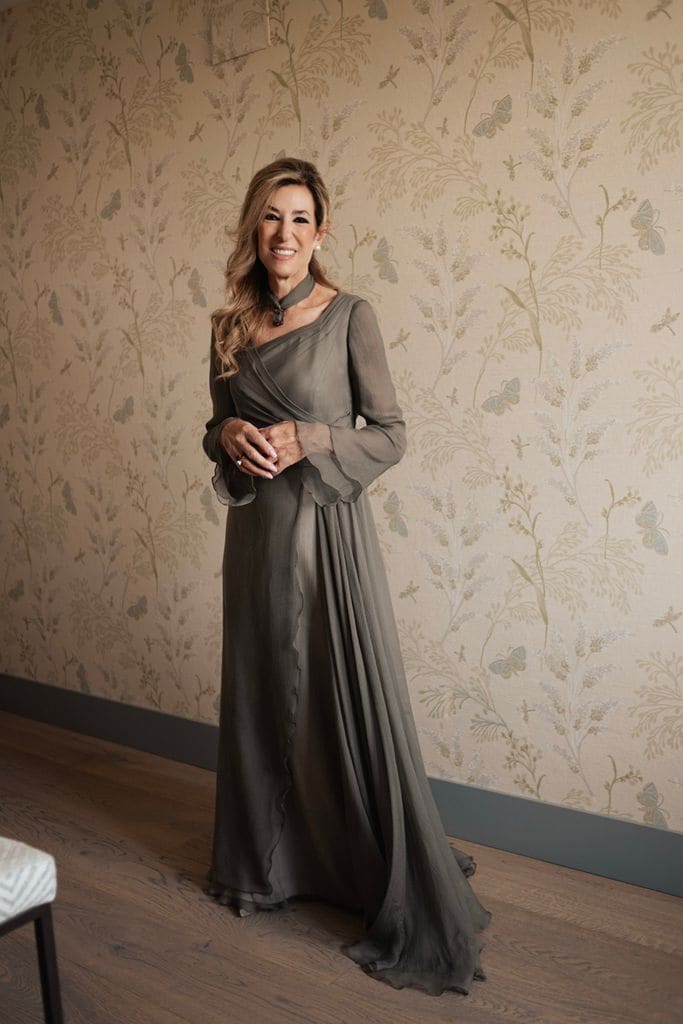 Madre de la novia con look de Valenzuela