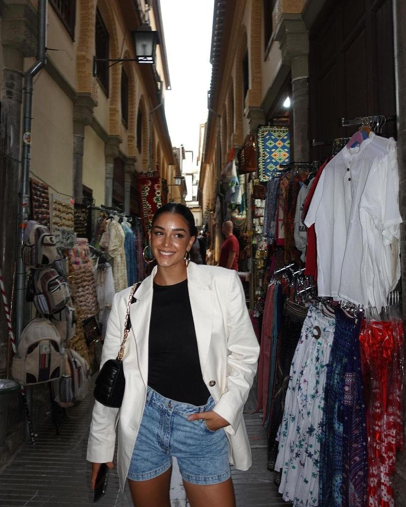 La influencer compartió las fotos más especiales de su viaje de compromiso