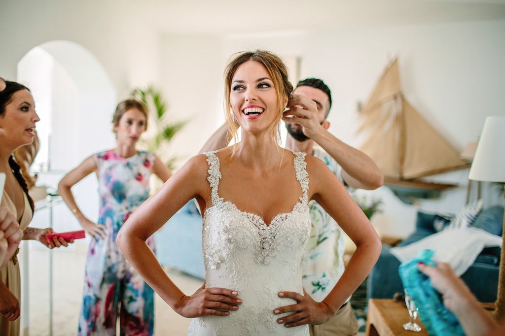 Los complementos de Helen Lindes para completar su look de novia