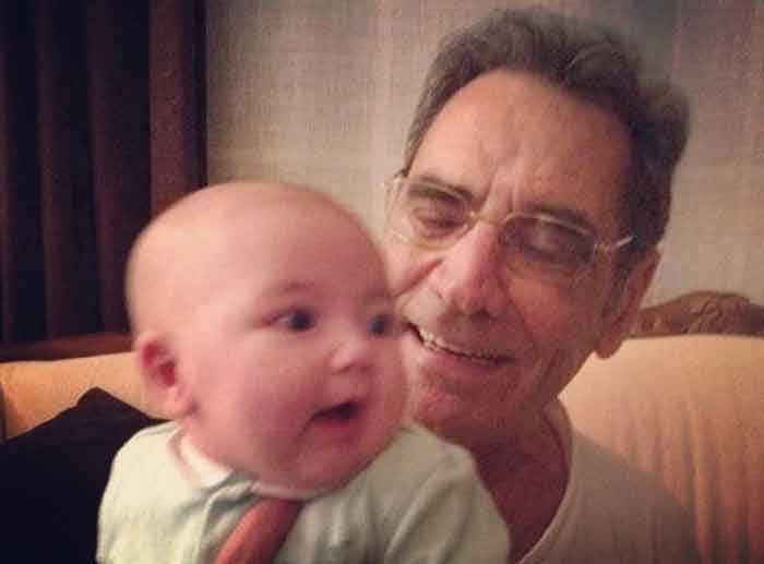 Padre de Fonsi Nieto con su hijo