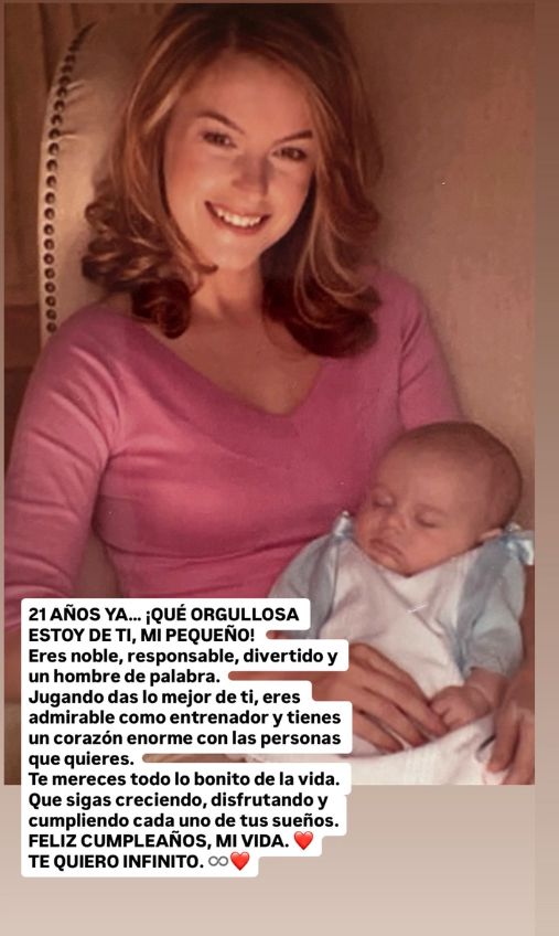 La imagen con la que ha felicitado a su hijo