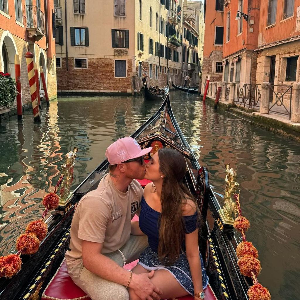 sa l canelo lvarez y fernanda g mez en italia