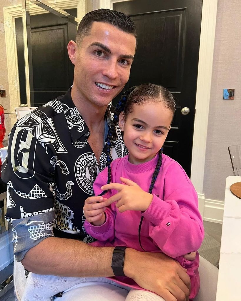 Cristiano Ronaldo y su hija Alana Martina.