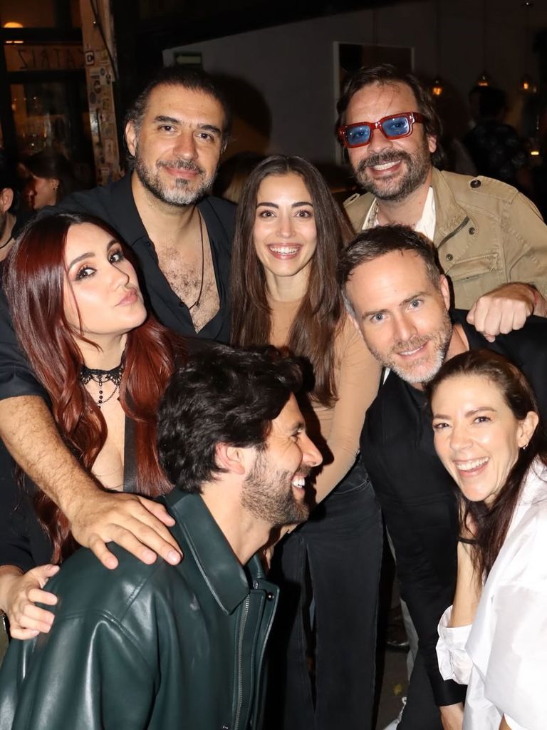 Dulce María y Fernanda Castillo acudieron al festejo en compañía de sus parejas.