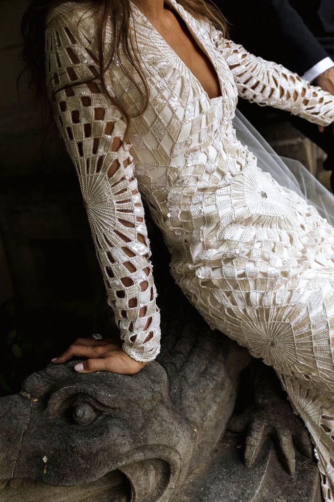 Look de novia de pedrería de From Lista With Love
