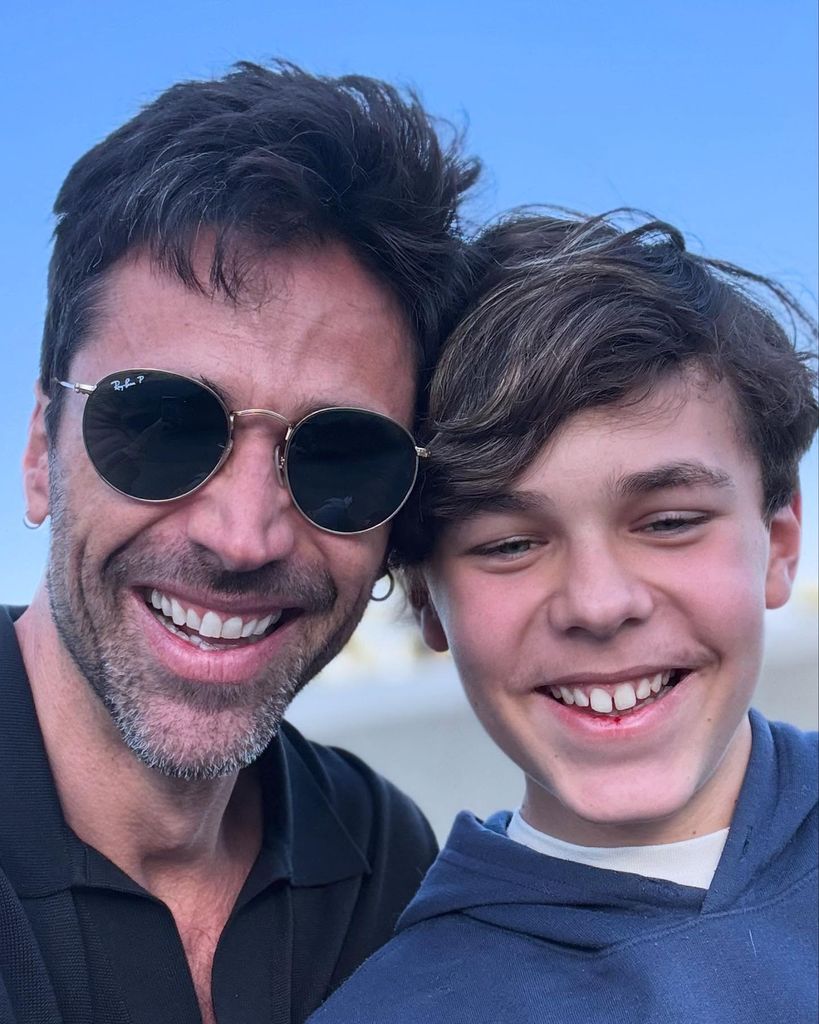 Matías Novoa publicó nuevas fotos junto a su hijo Axel, por quien viajó recientemente a la Ciudad de México.