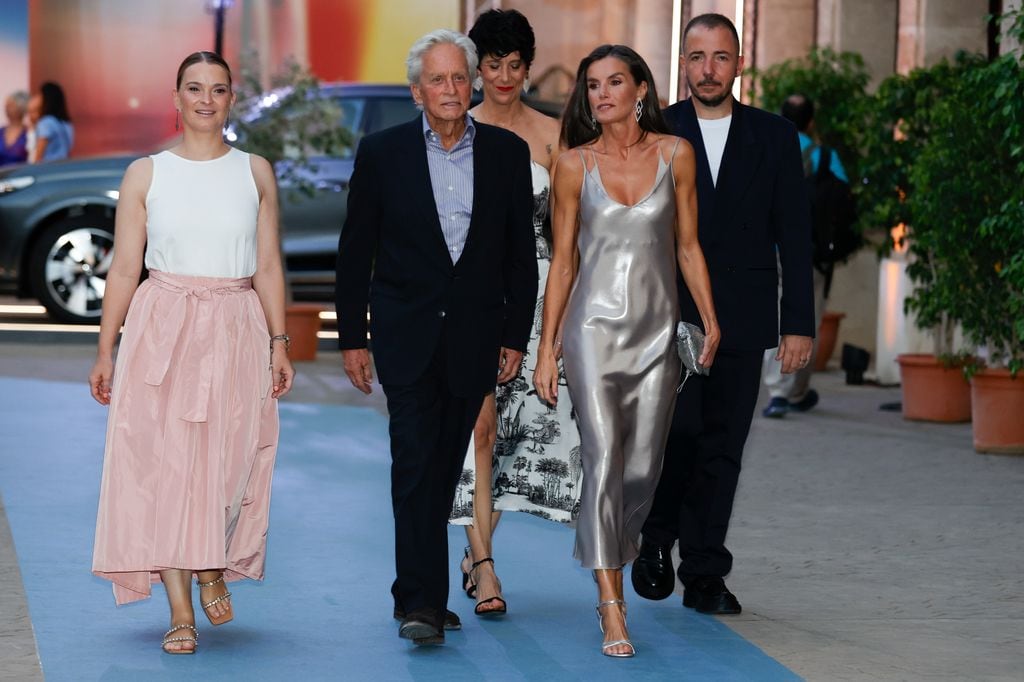 La Reina ha sorprendido con un look de ensueño para su cita con el cine