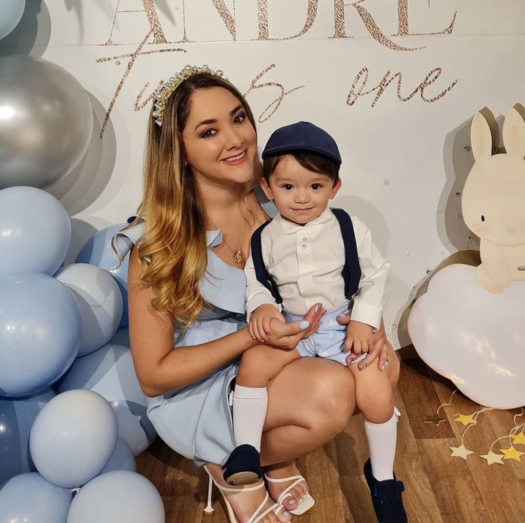 Sherlyn y su hijo