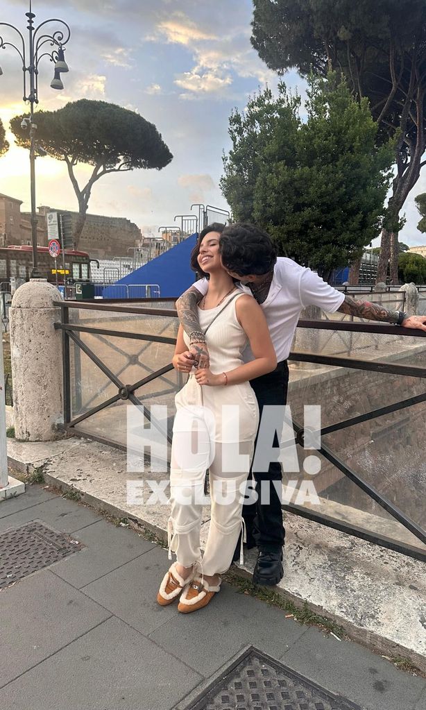 Ángela Aguilar y Christian Nodal