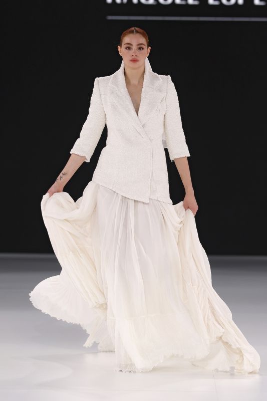 Tendencias novias 2026 chaqueta xl