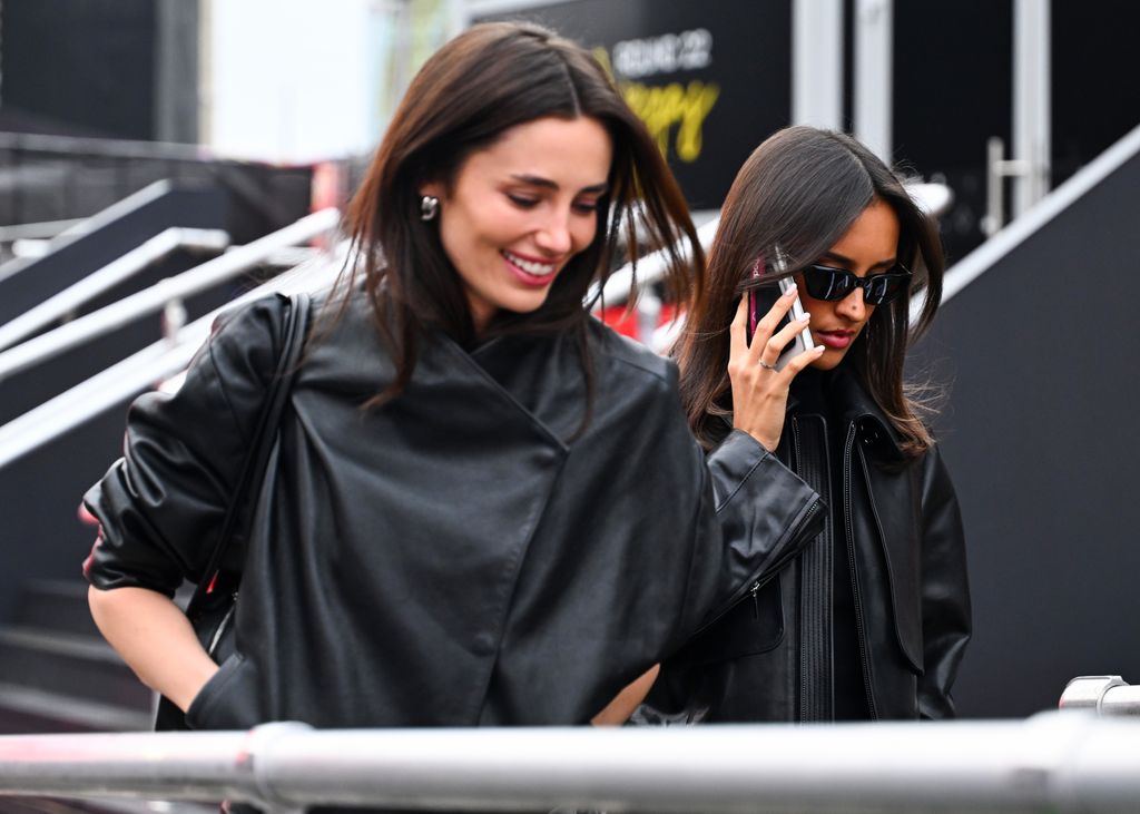 Rebecca Donaldson y Alexandra Saint Mleux