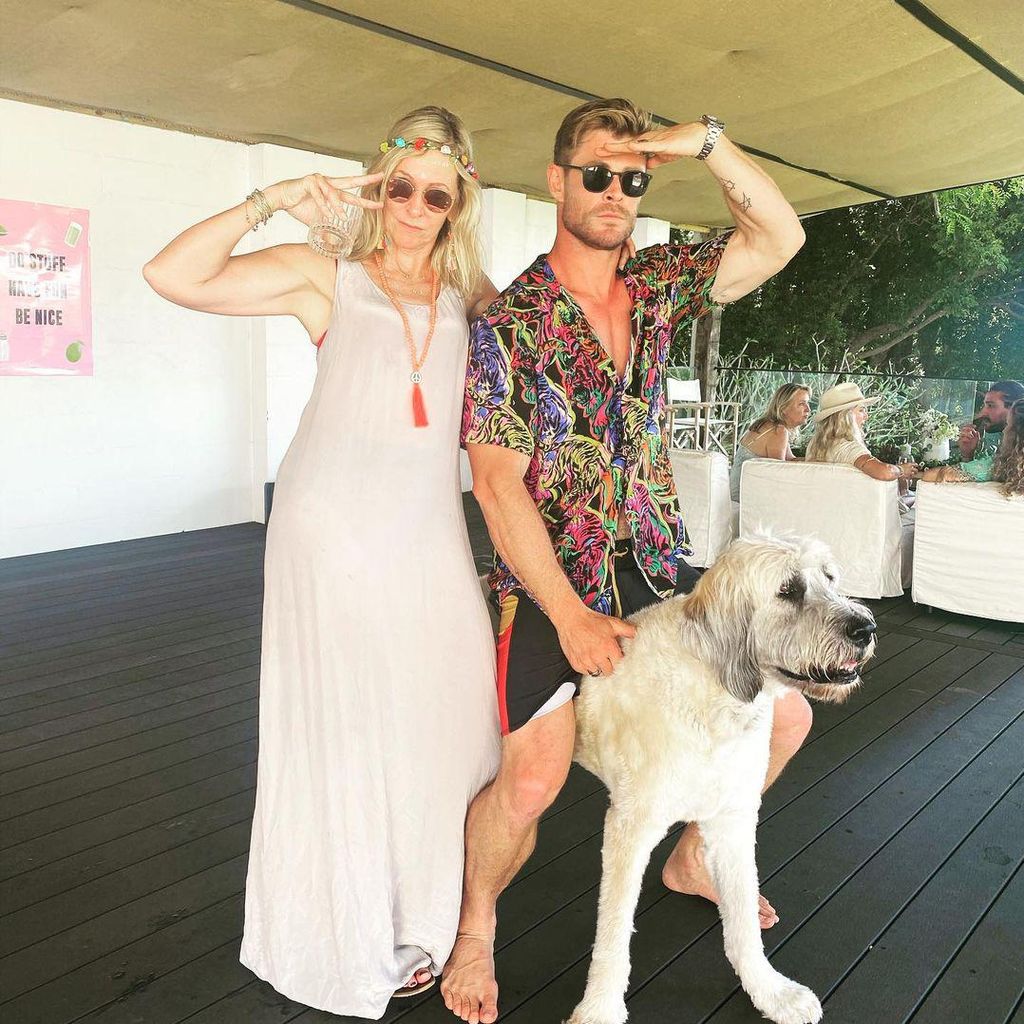 Chris Hemsworth y su mamá