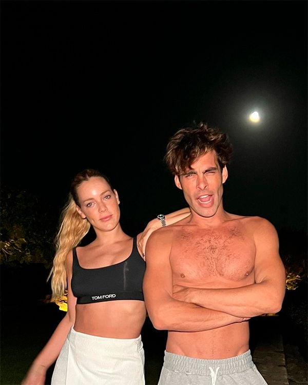 Jon Kortajarena con Alejandra Onieva en Ibiza
