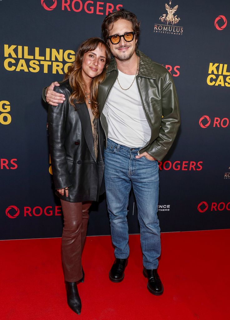 Natalia Boneta muestra su apoyo a su hermano Diego en el Toronto Film Festival.
