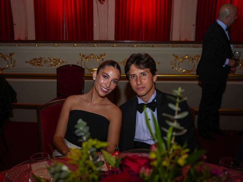 El torero con su novia, la mexicana Marina Diaz