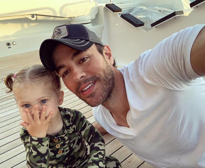 Enrique Iglesias y su hija Mary