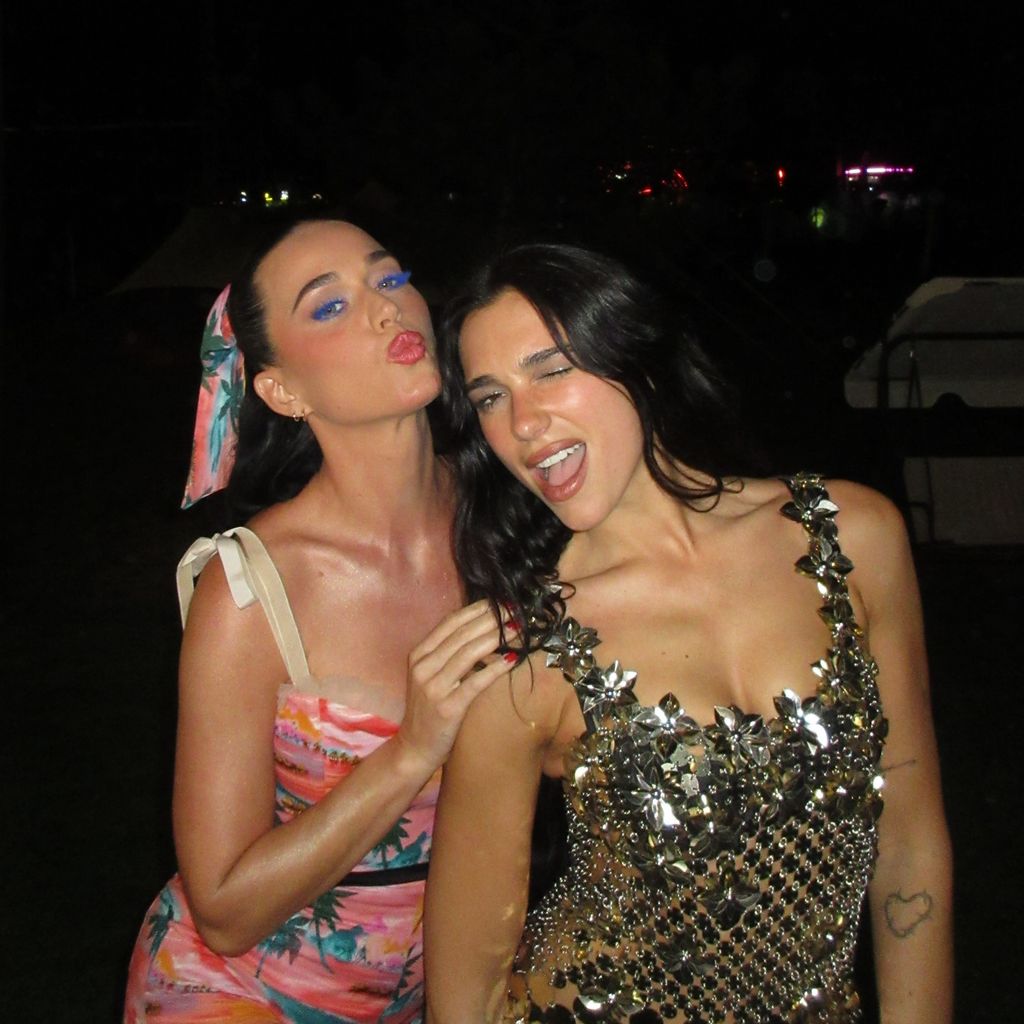 Katy Perry y Dua Lipa, en el Sunny Hill Festival