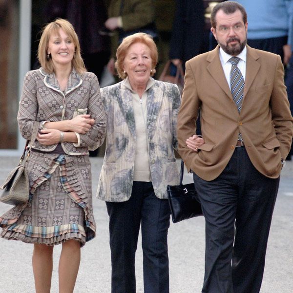 Una imagen de la tía, abuela y padre de doña Letizia tomada en noviembre de 2005
