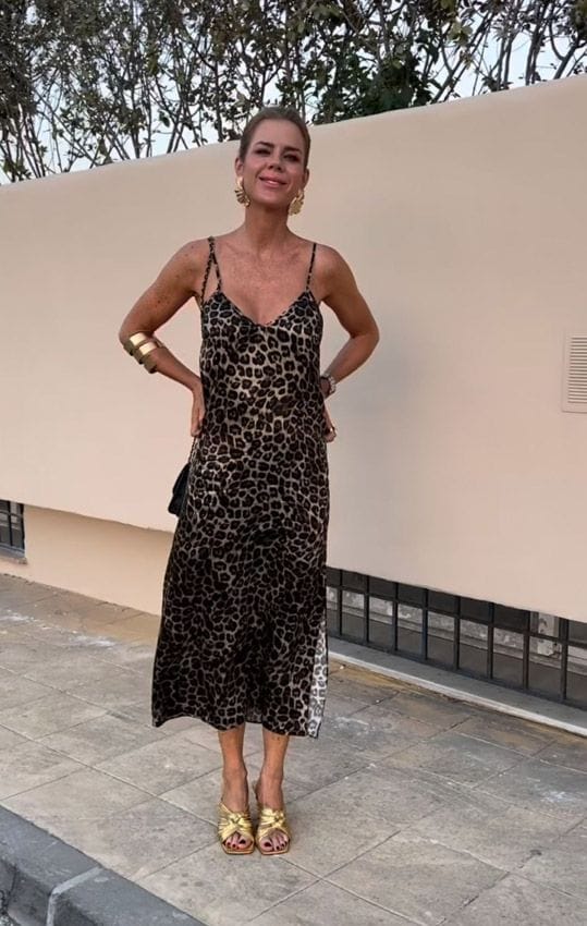 Amelia Bono se atreve con su look más salvaje y un bañador rebajado de Zara