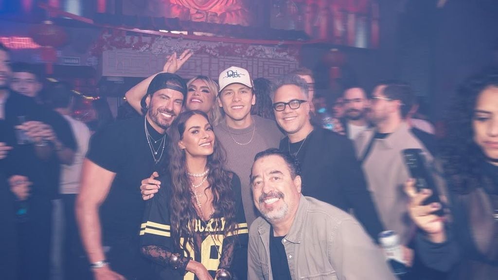 Galilea Montijo con Aldo de Nigris, ganador de la tercera temporada.