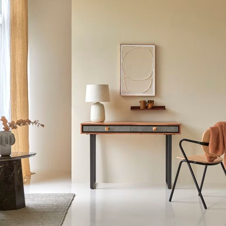 Escritorio pequeño con dos cajones