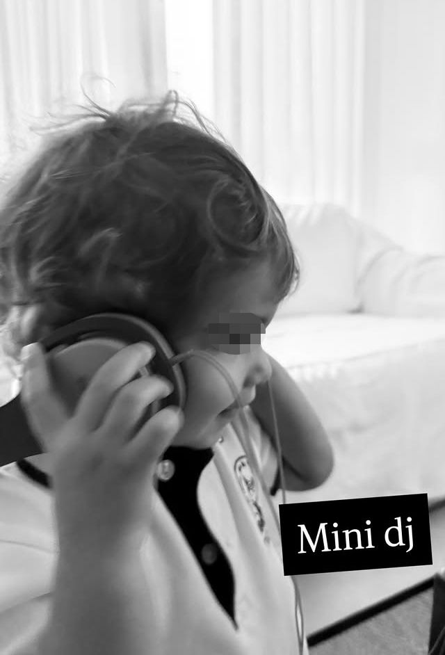 Lourdes Montes comparte una divertida foto de Nicolás, su hijo pequeño con Fran Rivera, convertido en un "mini DJ"