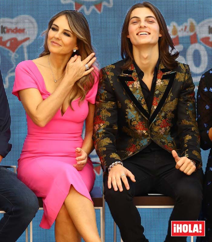Liz Hurley y su hijo Damian