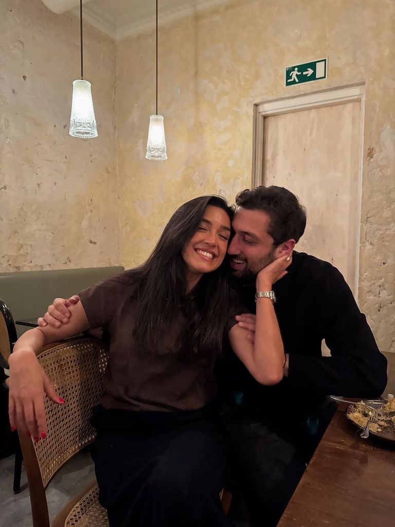 Ale Capetillo y su esposo Nader, en París.