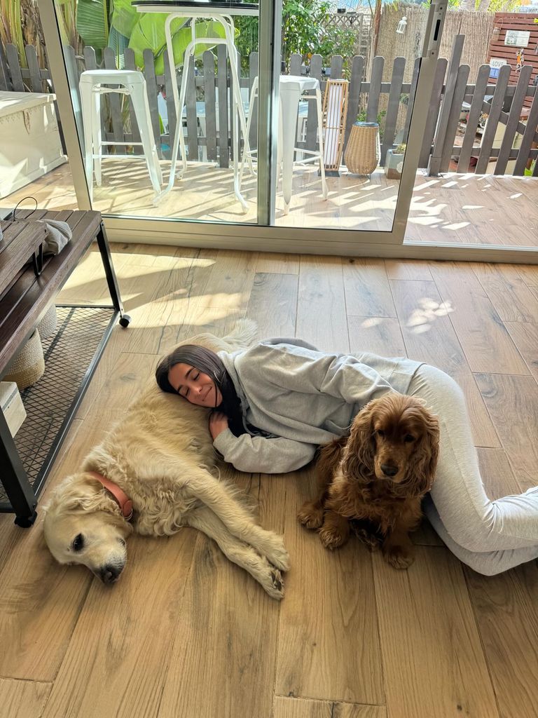 Maggie y Chloe, las otras dos perritas de Claudia