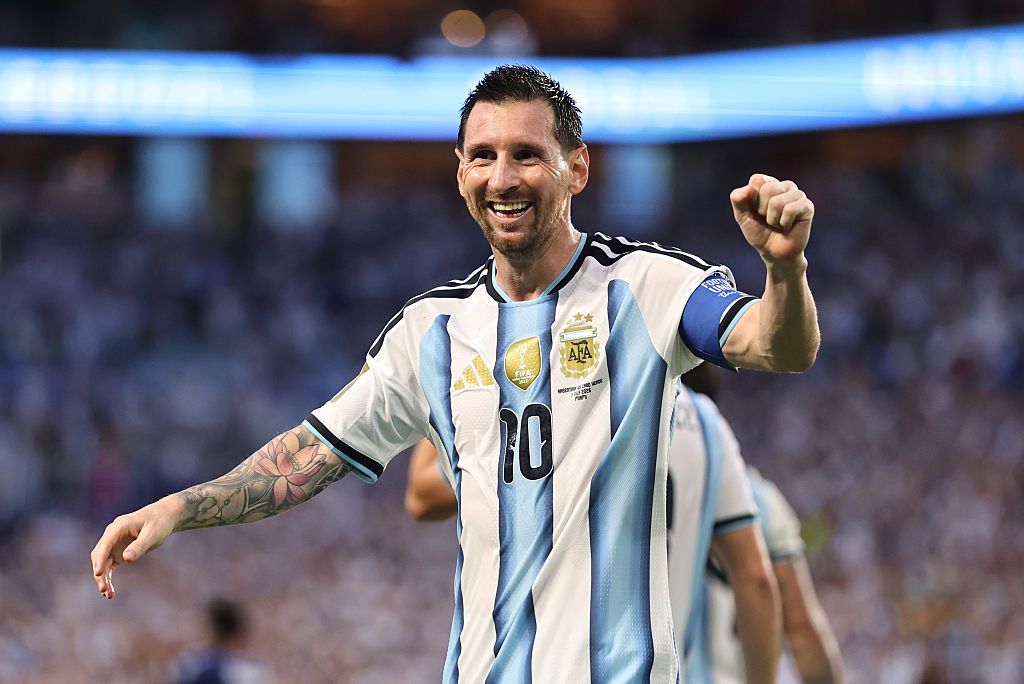 Messi celebra el triunfo de Argentina contra Cabo Verde