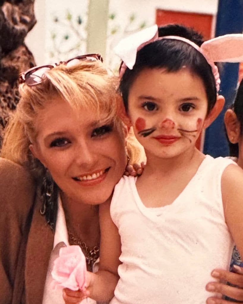 Aislinn Derbez junto a su mamá, Gabriela Michel.