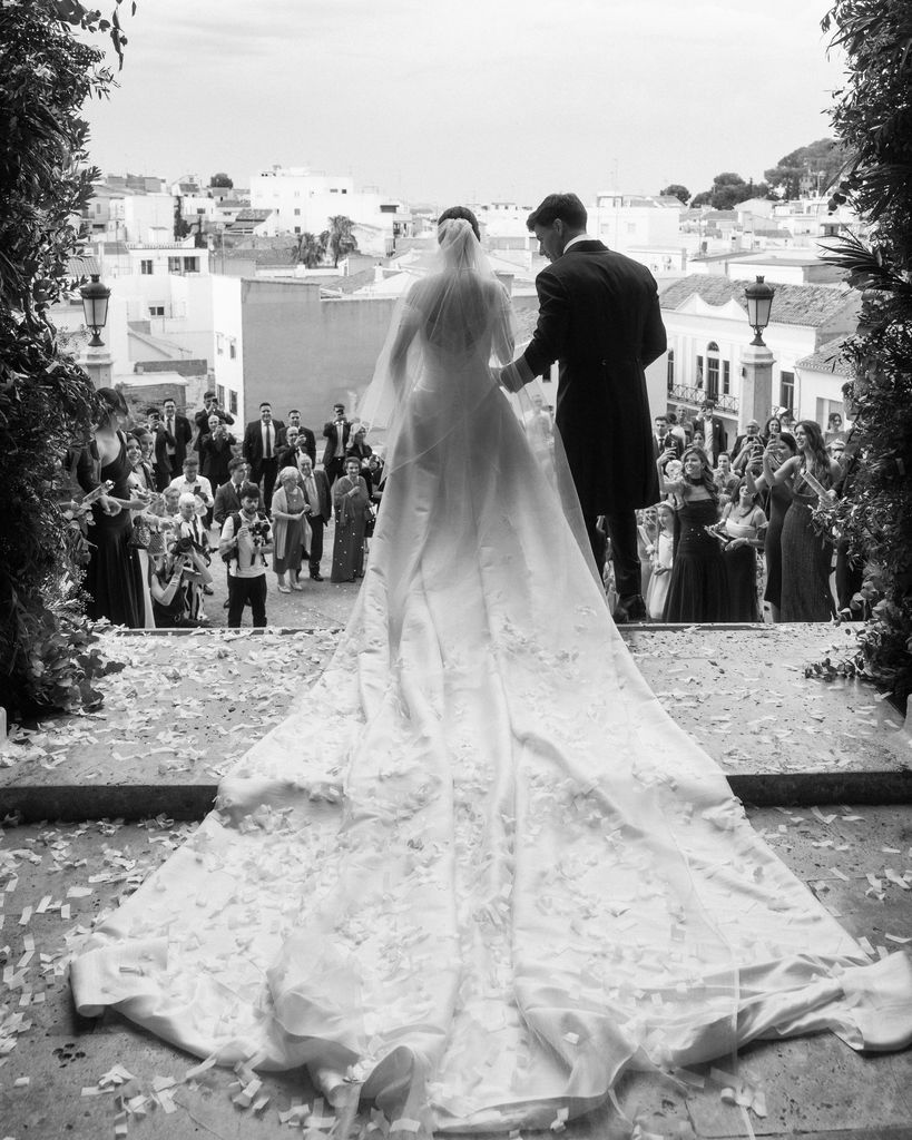 Boda viral de Jessica religiosa
