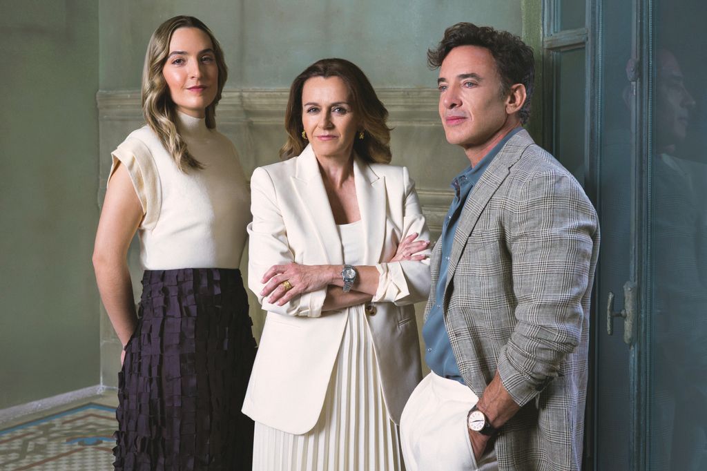 Dra. Laura Santos, Dra. Conchita Vidales y el Dr. Giraldo Ruíz