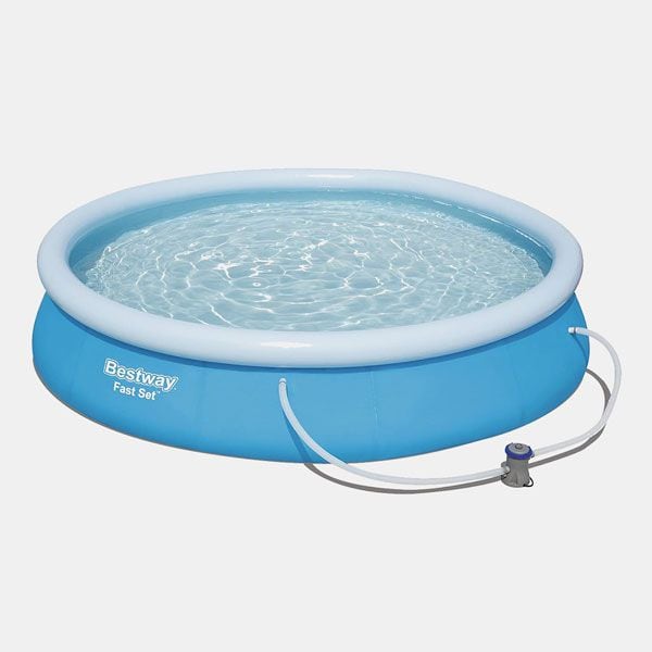 piscina hinchable con depuradora