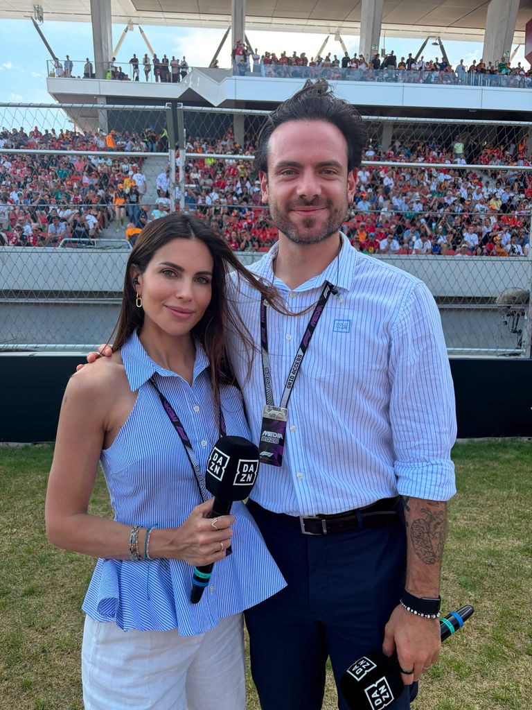 Melissa Jiménez posa con su compañeros durante el pasado fin de semana en el Gran Premio de Hungría de Fórmula 1 