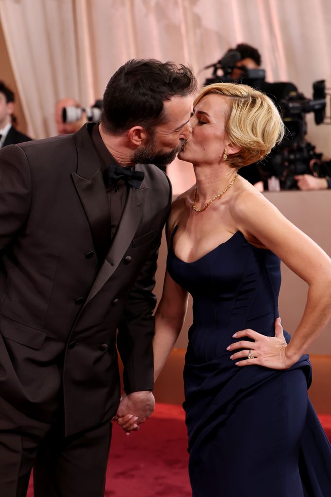 Noah Wyle y Sara Wells