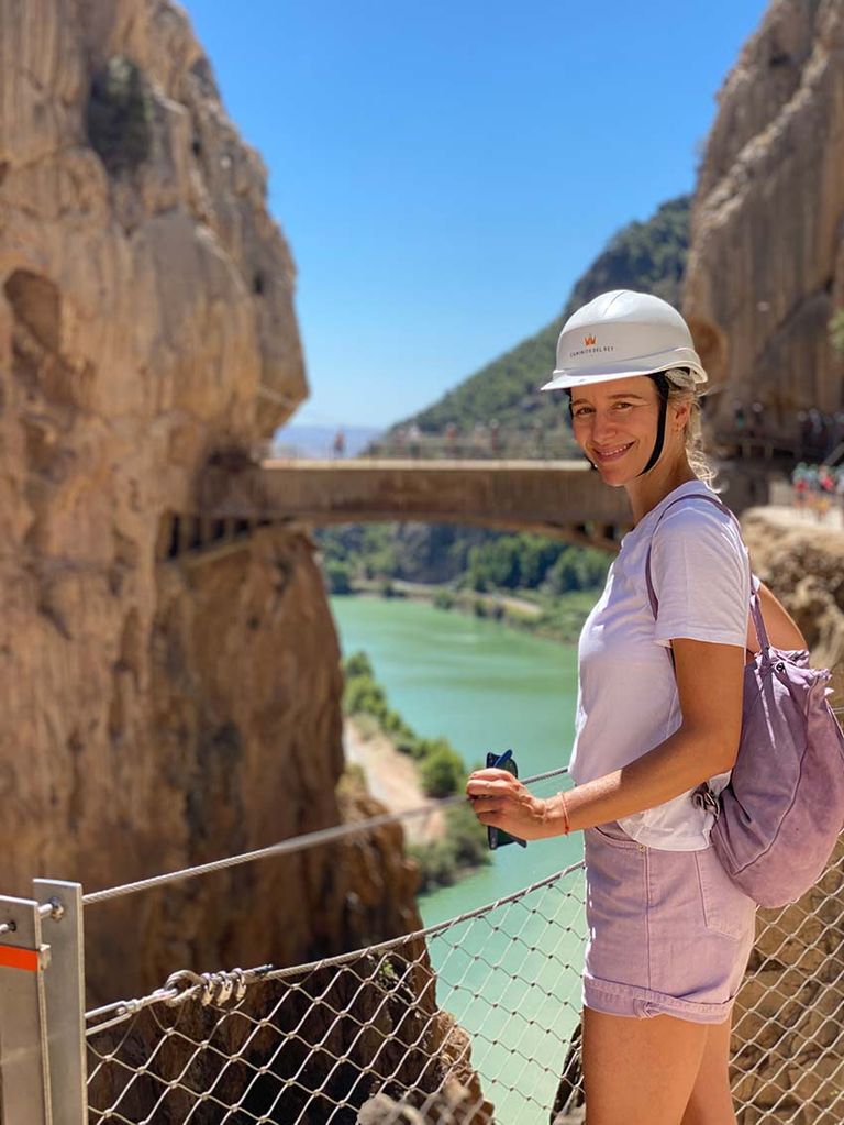 María León en el Caminito del Rey