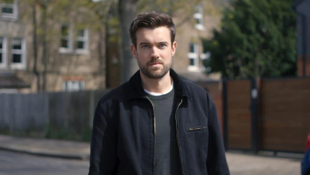 Jack Whitehall está encantado por hacerse metido por primera vez en la piel de un villano