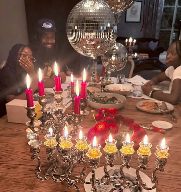 Madonna con su novio Akeem Morris y sus hijas gemelas