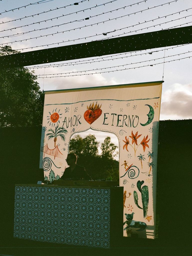 Tendencias en papelería para bodas de 2026 pintado a mano